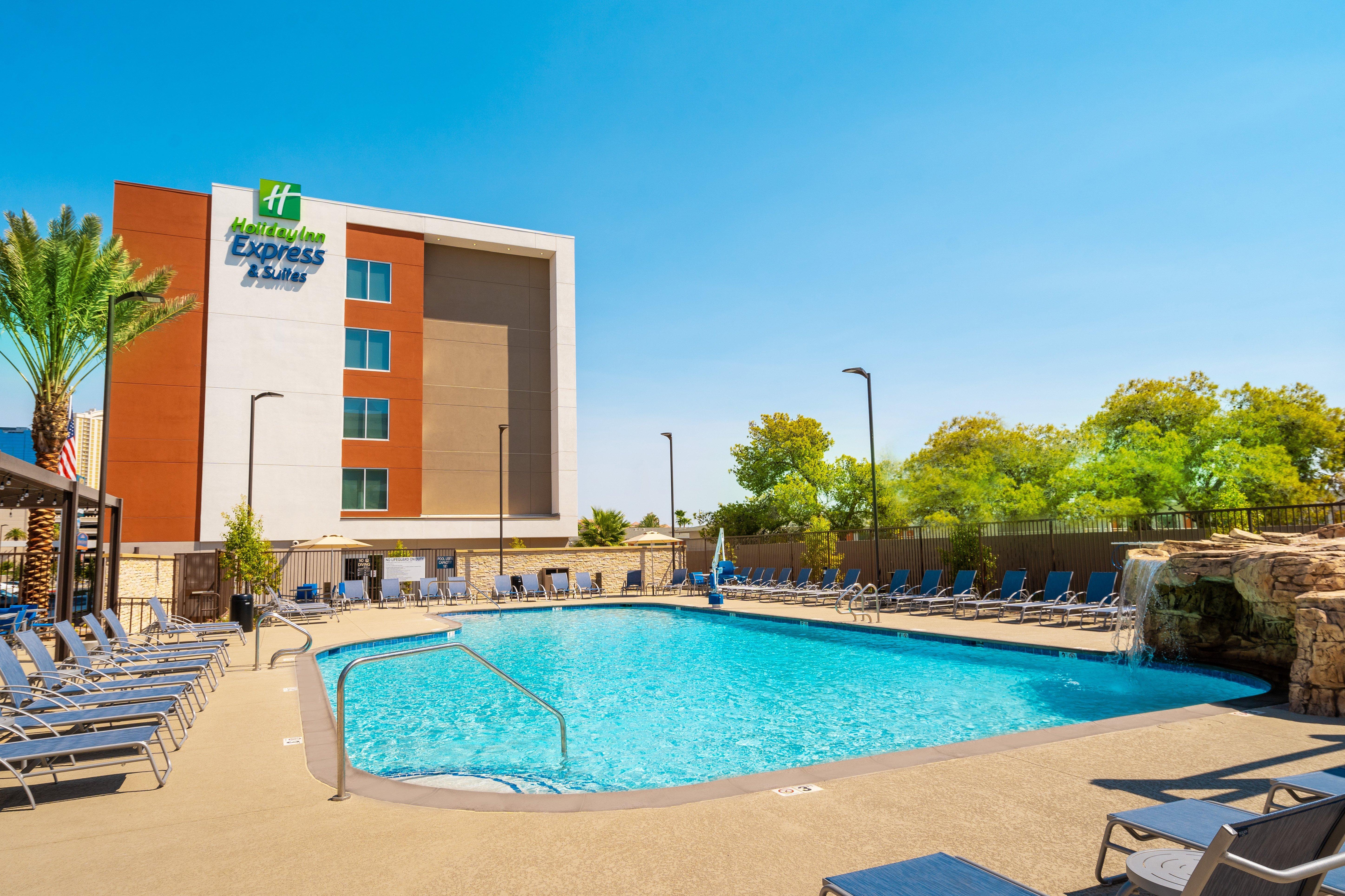 Holiday Inn Express & Suites - Las Vegas - E Tropicana By Ihg Экстерьер фото